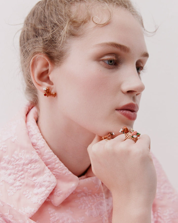 Dachshund. Daisy And Pink Stone Adjustable Ring | AWLA6021 - Les Nereides