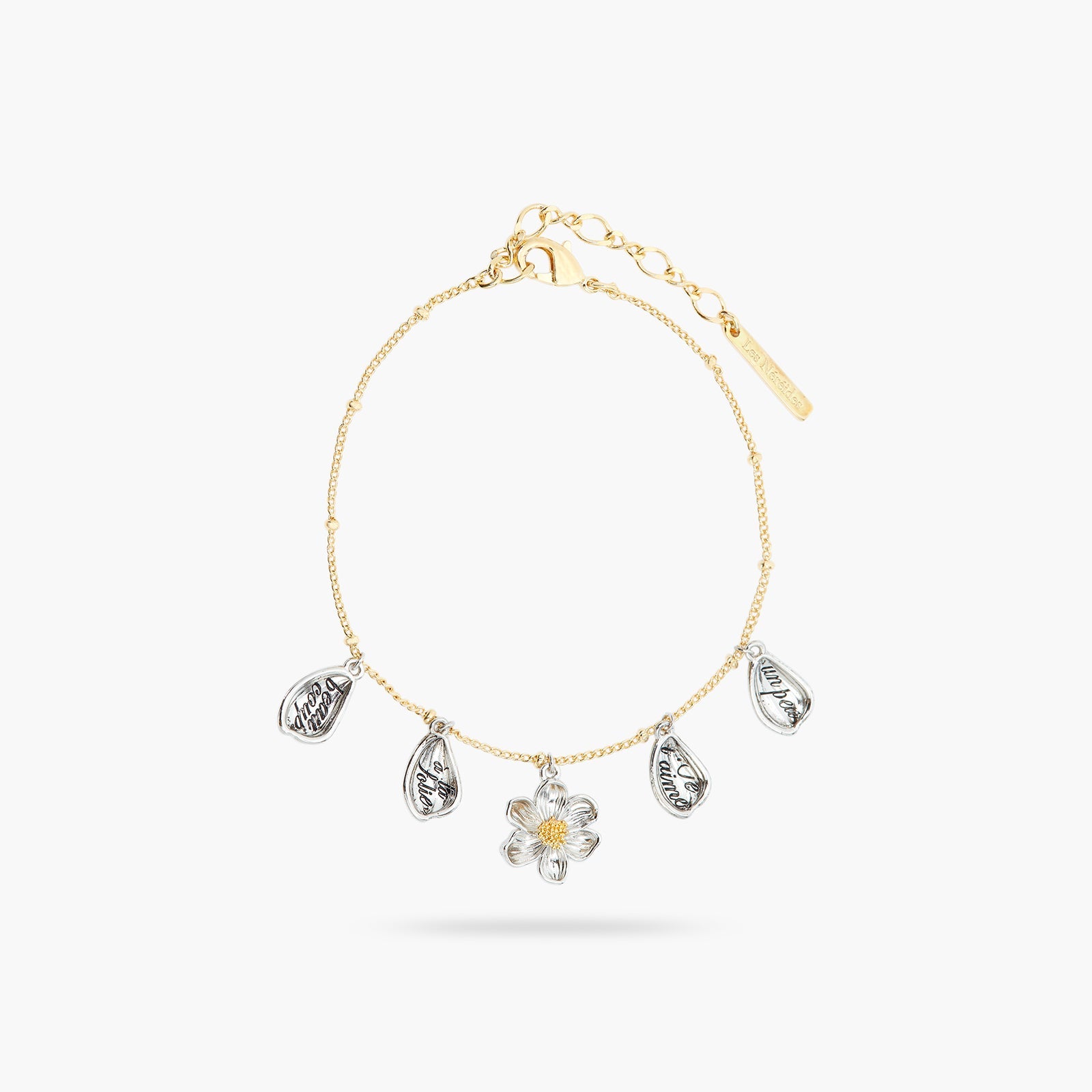 Daisy And Engraved Petal Fine Bracelet | ASAM2021 - Les Nereides