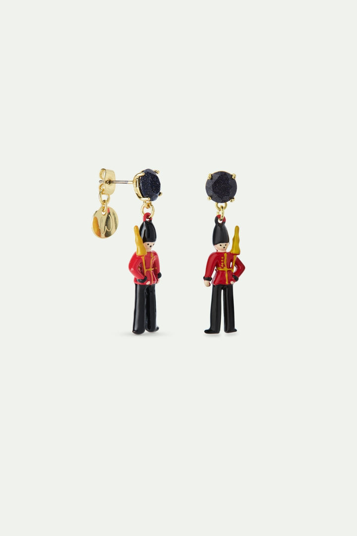 Earrings With Black And Red King'S Guards And Black Faceted Glass | AWWI1101 - Les Nereides