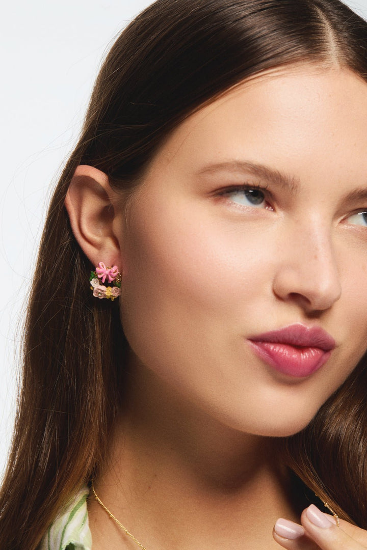 Flower crown and pink bow post earrings | AVIP1051 - Les Nereides