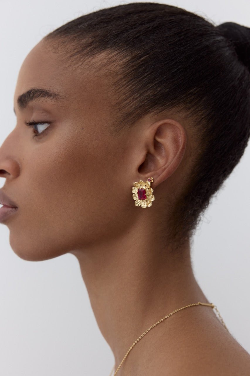 Gold Anemone And Pink Stone Earrings | AYOP1011 - Les Nereides Paris