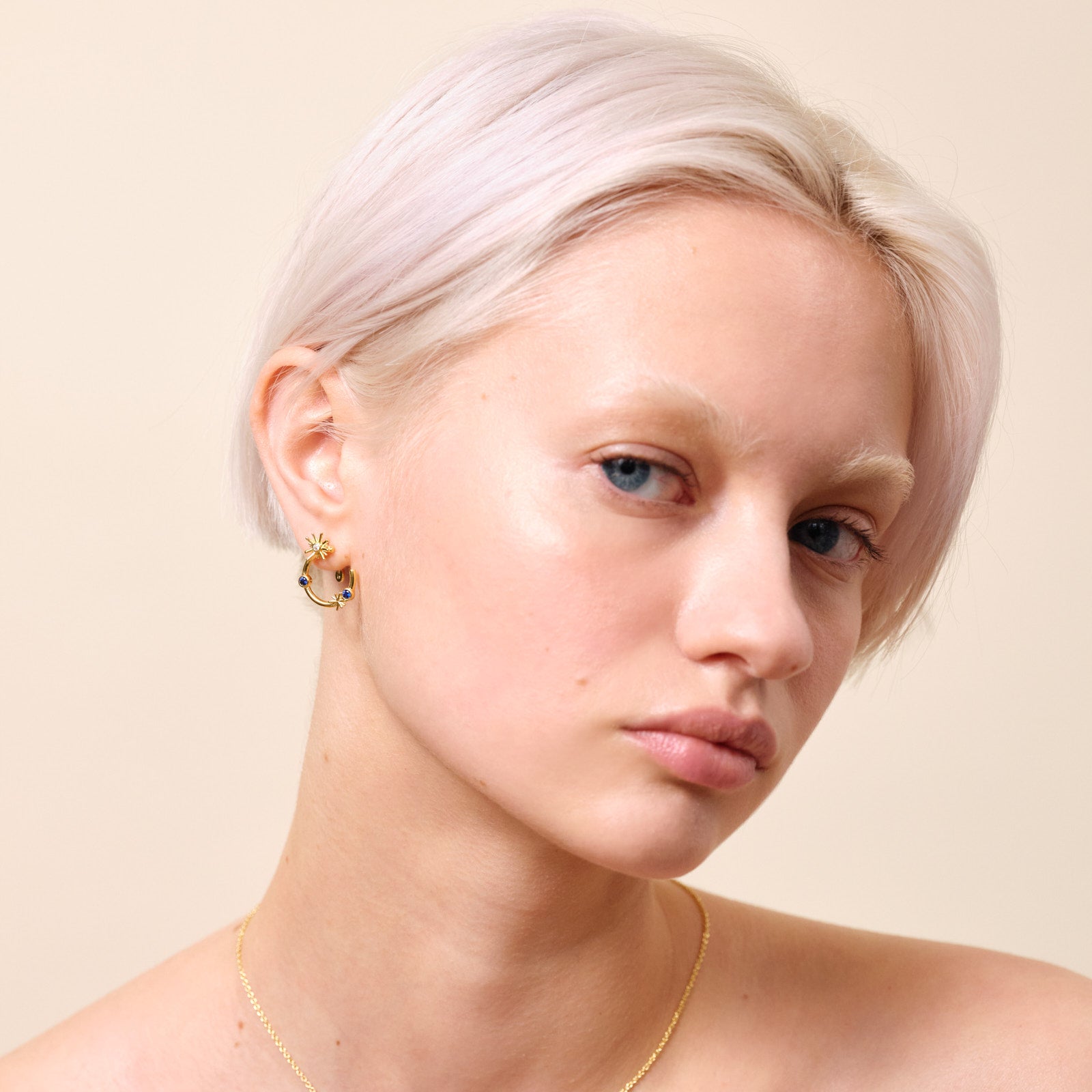 Gold Stars And Midnight Blue Stone Hoop Earrings | ATET1021 - Les Nereides