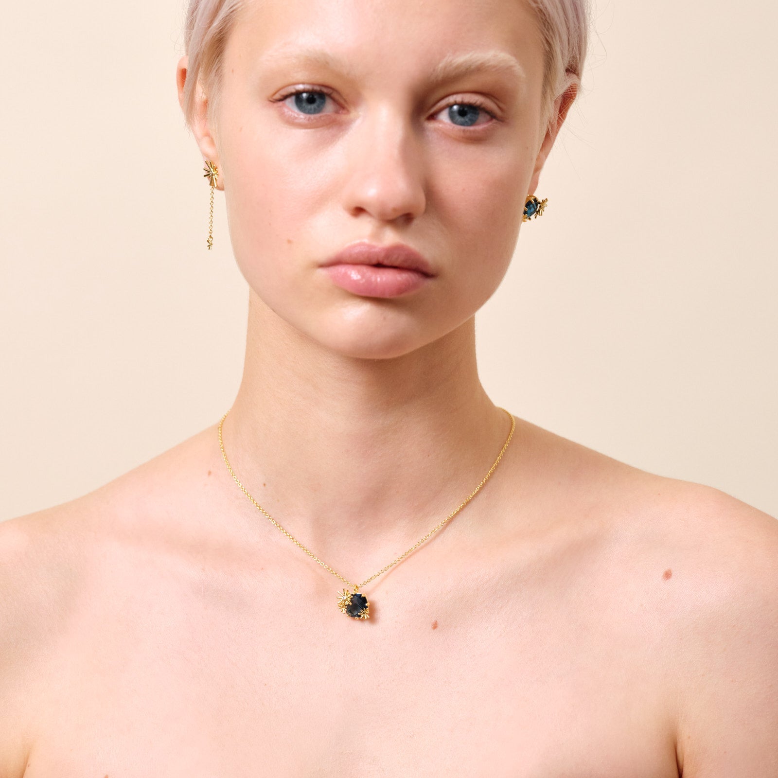 Gold Stars And Square Stone Pendant Necklace | ATET3021 - Les Nereides