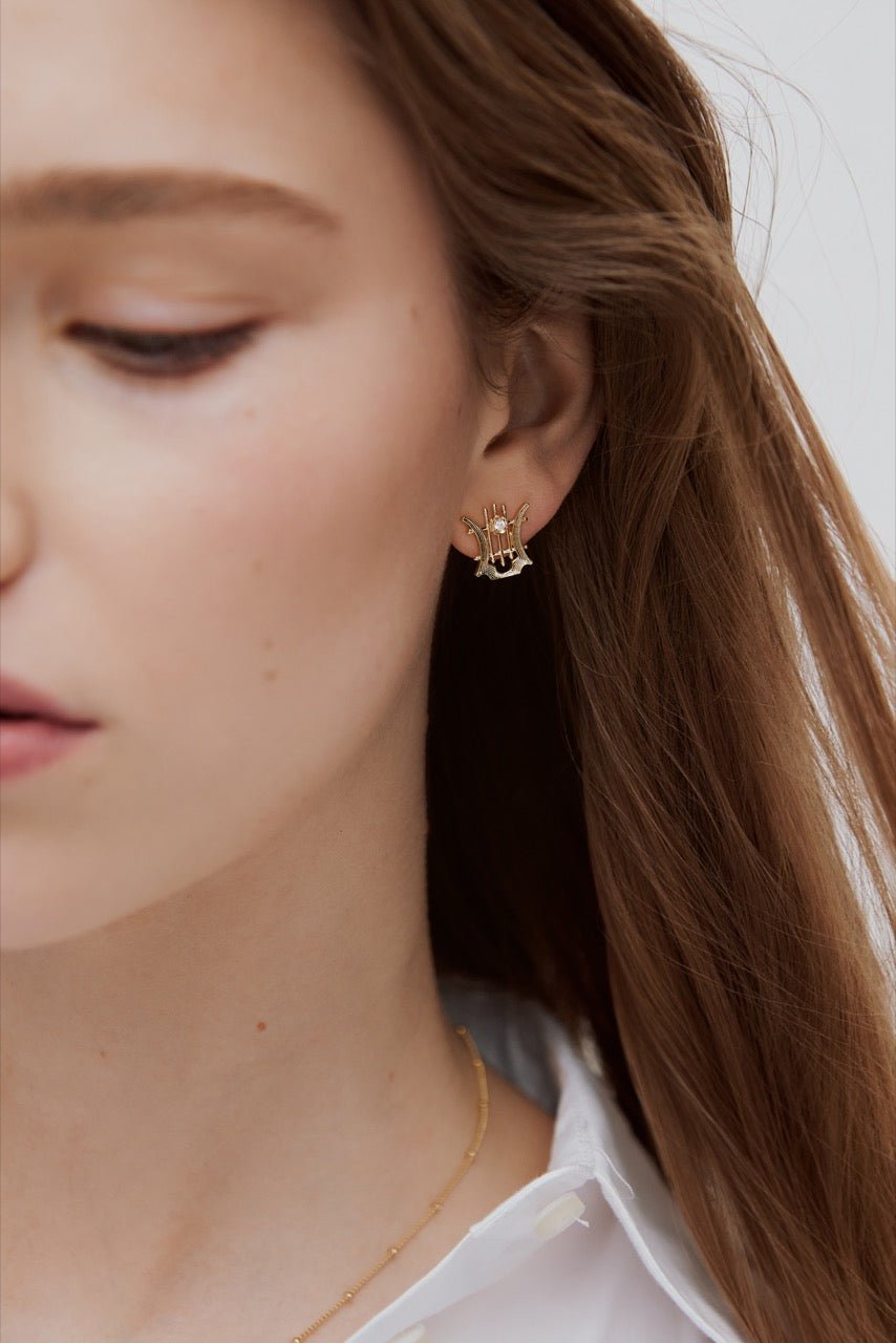 Golden Lyre Earrings | AWOP1021 - Les Nereides