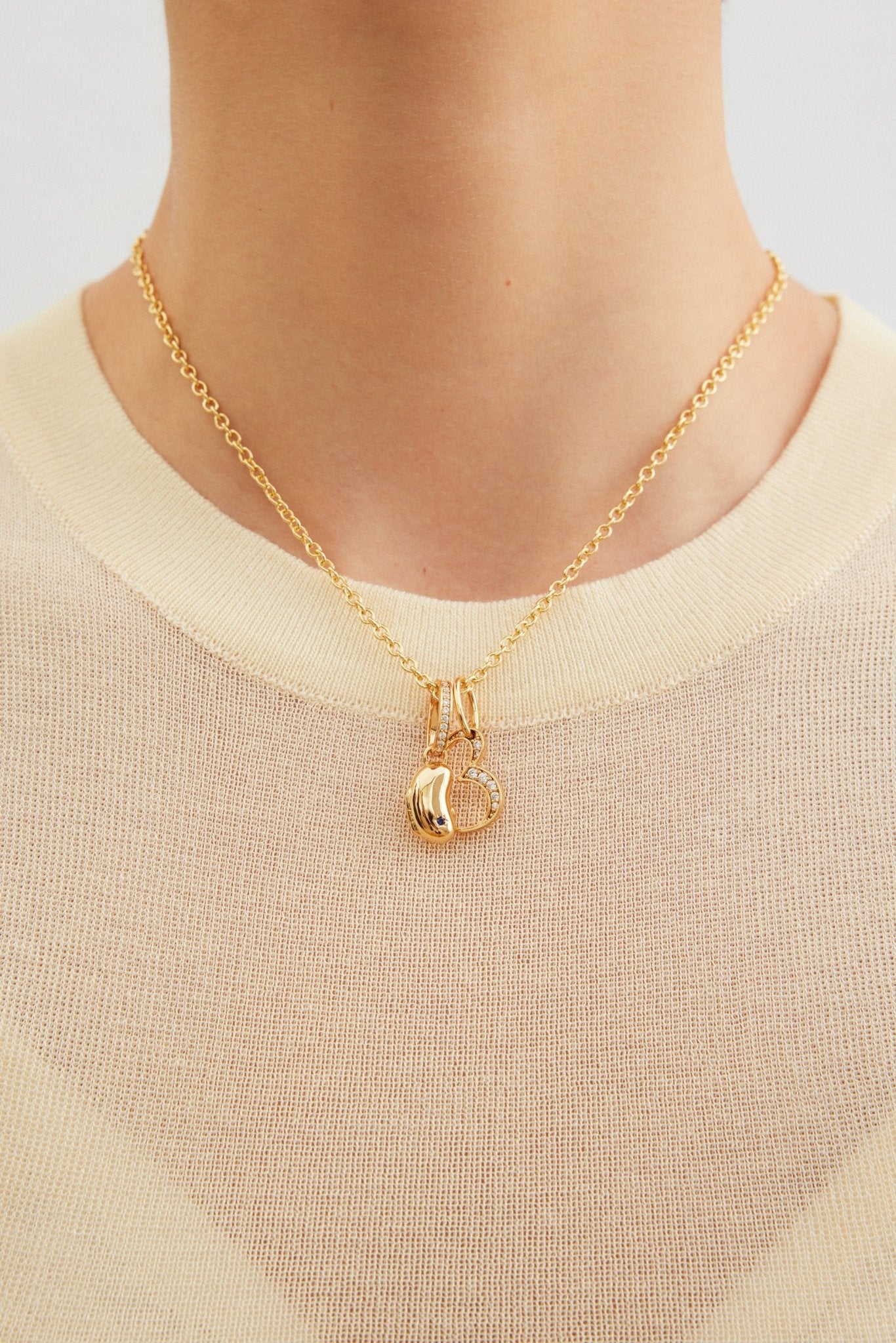 Golden Magic Bean Pendant | AXPE4151 - Les Nereides