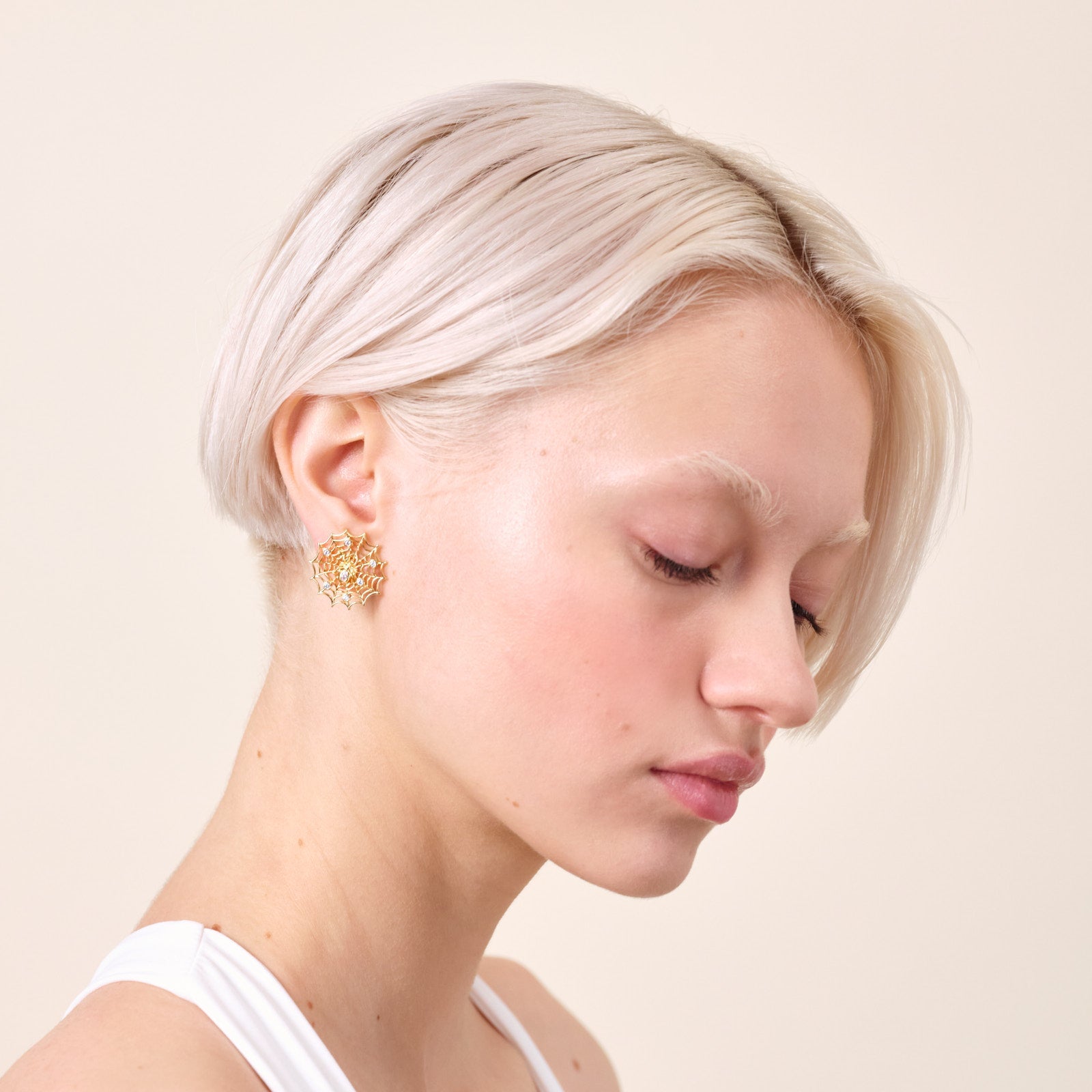 Golden Spider'S Web And Crystal Earrings | ATNF1021 - Les Nereides