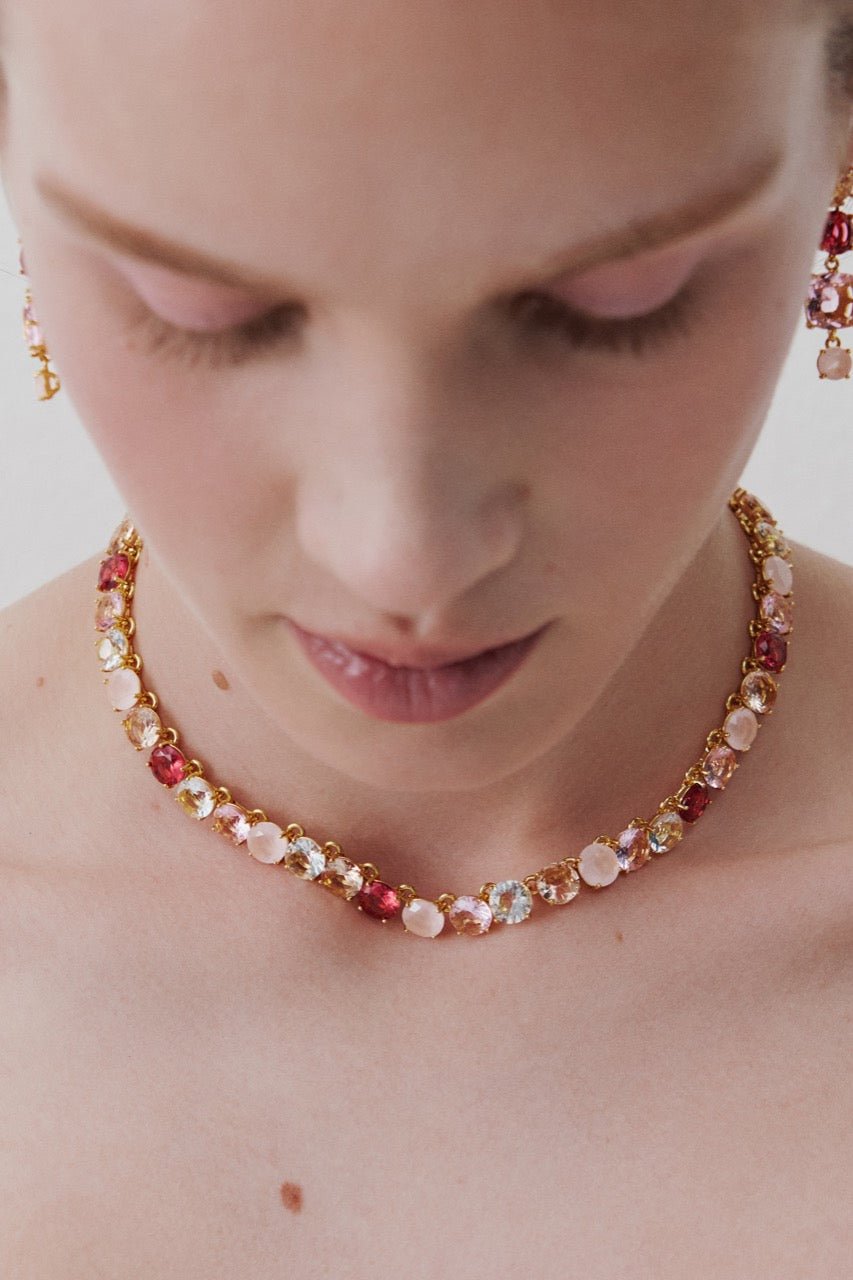 Gradient Pink Diamantine Choker Necklace With Round Stones | AWLD3561 - Les Nereides