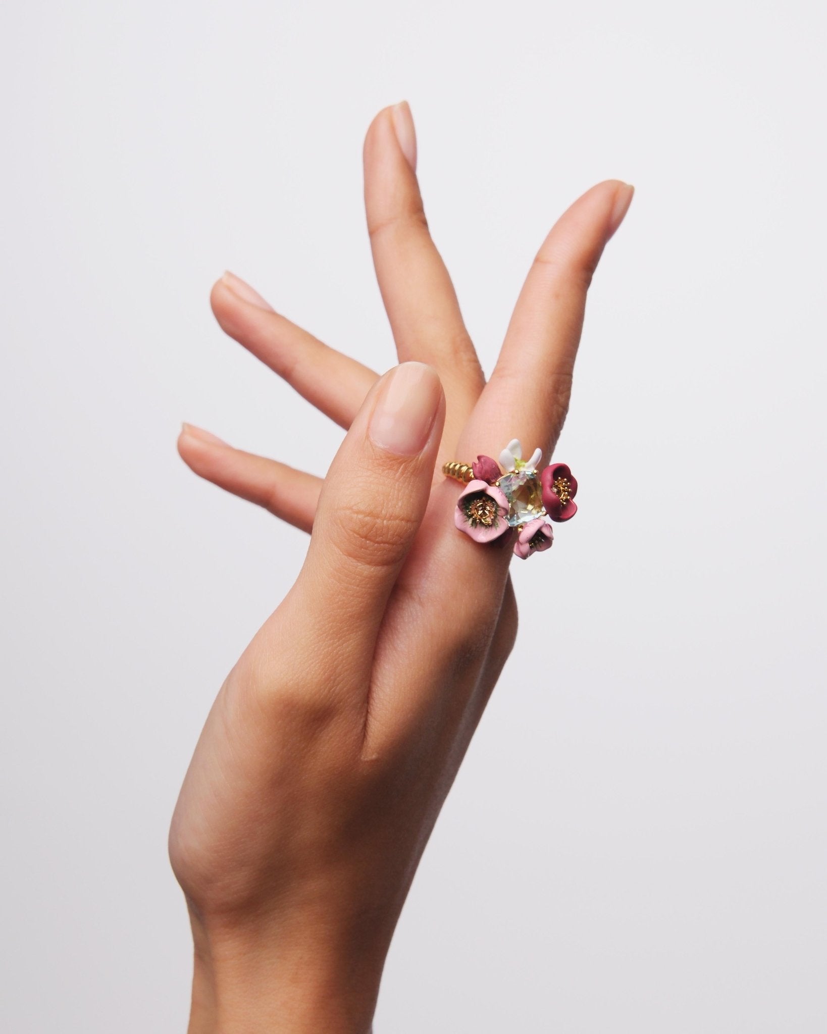 Hellebore Flower & Faceted Stone Ring | AUVH6011 - Les Nereides