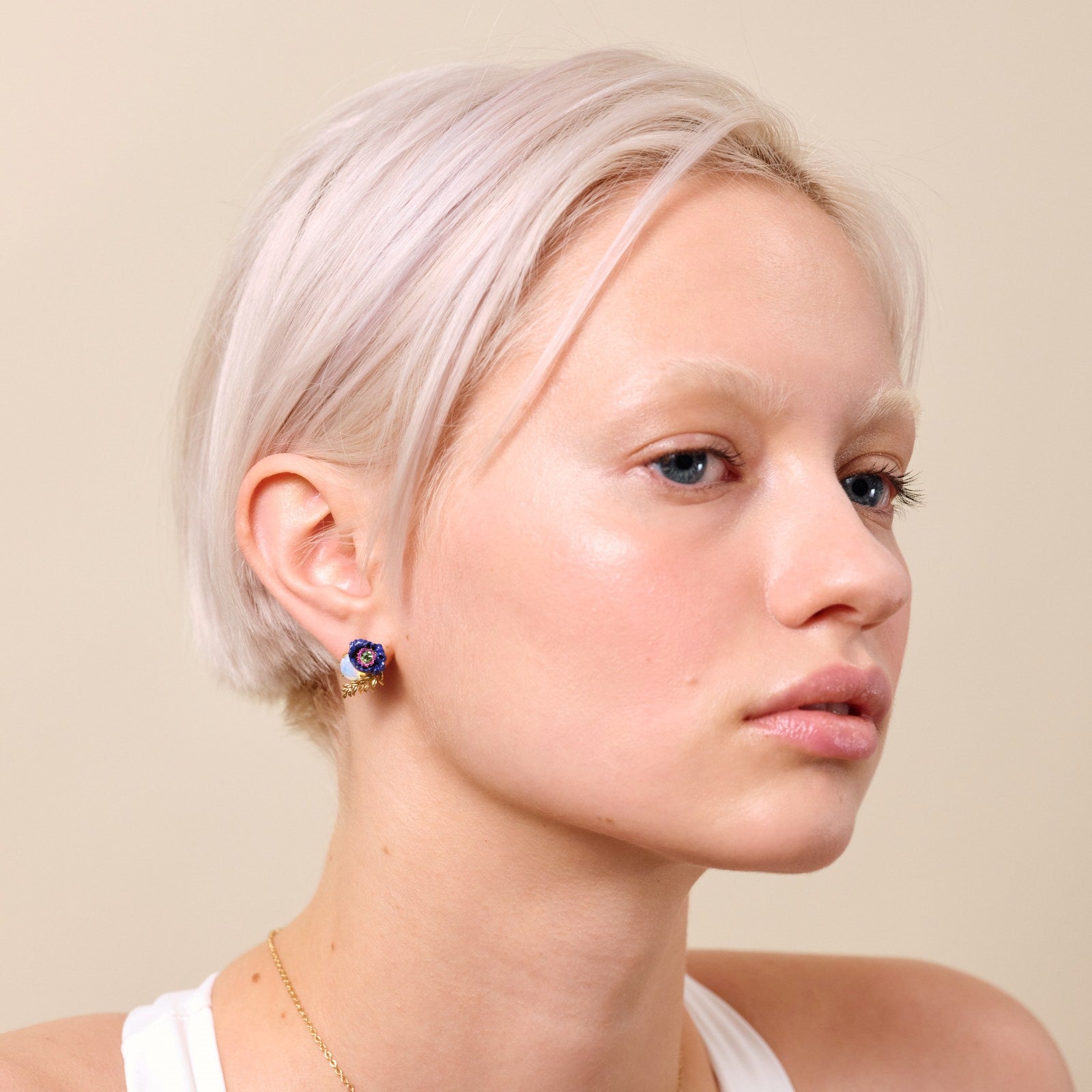Imaginary Flower And Crystal Earrings | ATFI1051 - Les Nereides