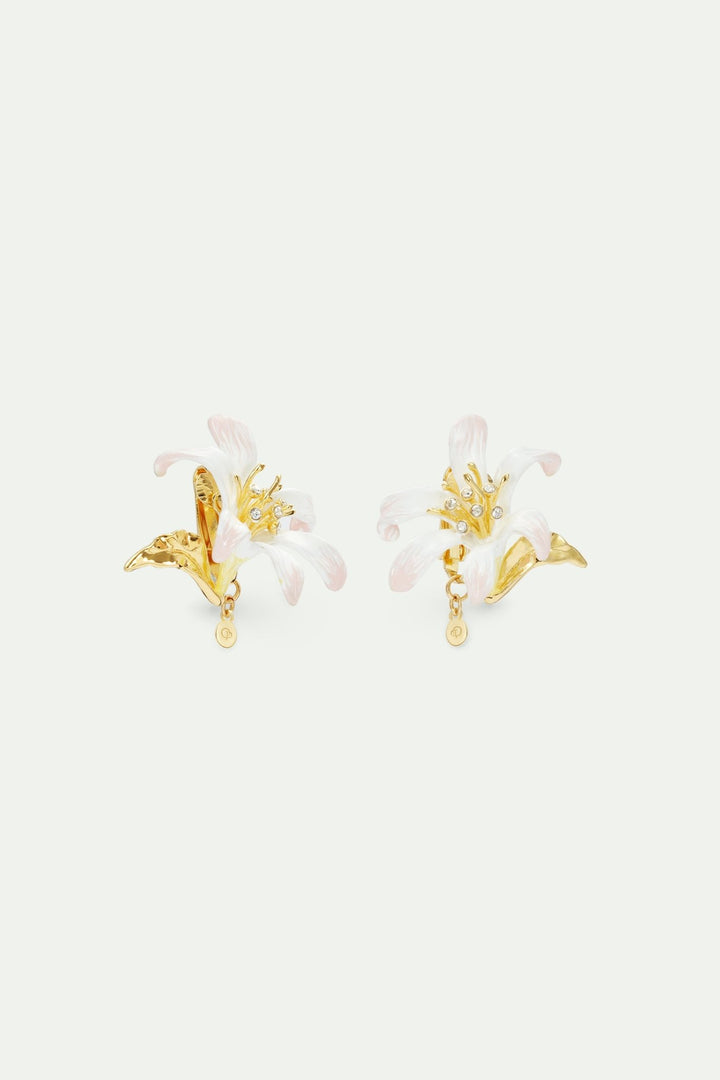 Large white lily earrings and golden leaves | AVOP1031 - Les Nereides