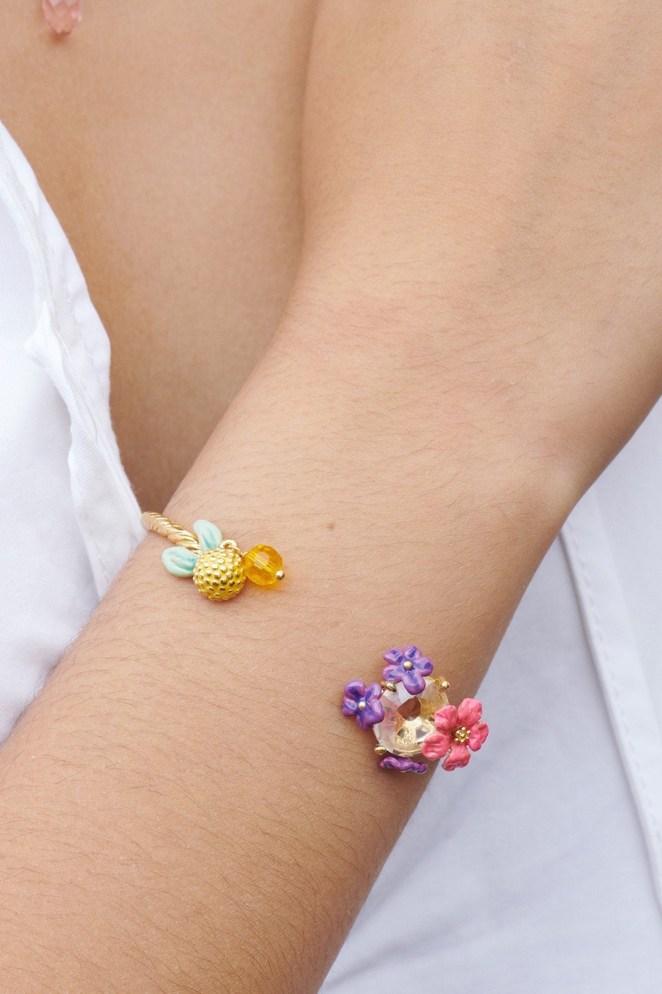 Lemon And Flower Bangle Bracelet | ALPE206/11 - Les Nereides