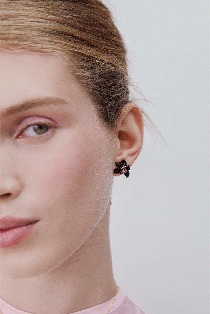 Post Earrings With Black Orchid And Pink Faceted Crystal | AWCC1031 - Les Nereides