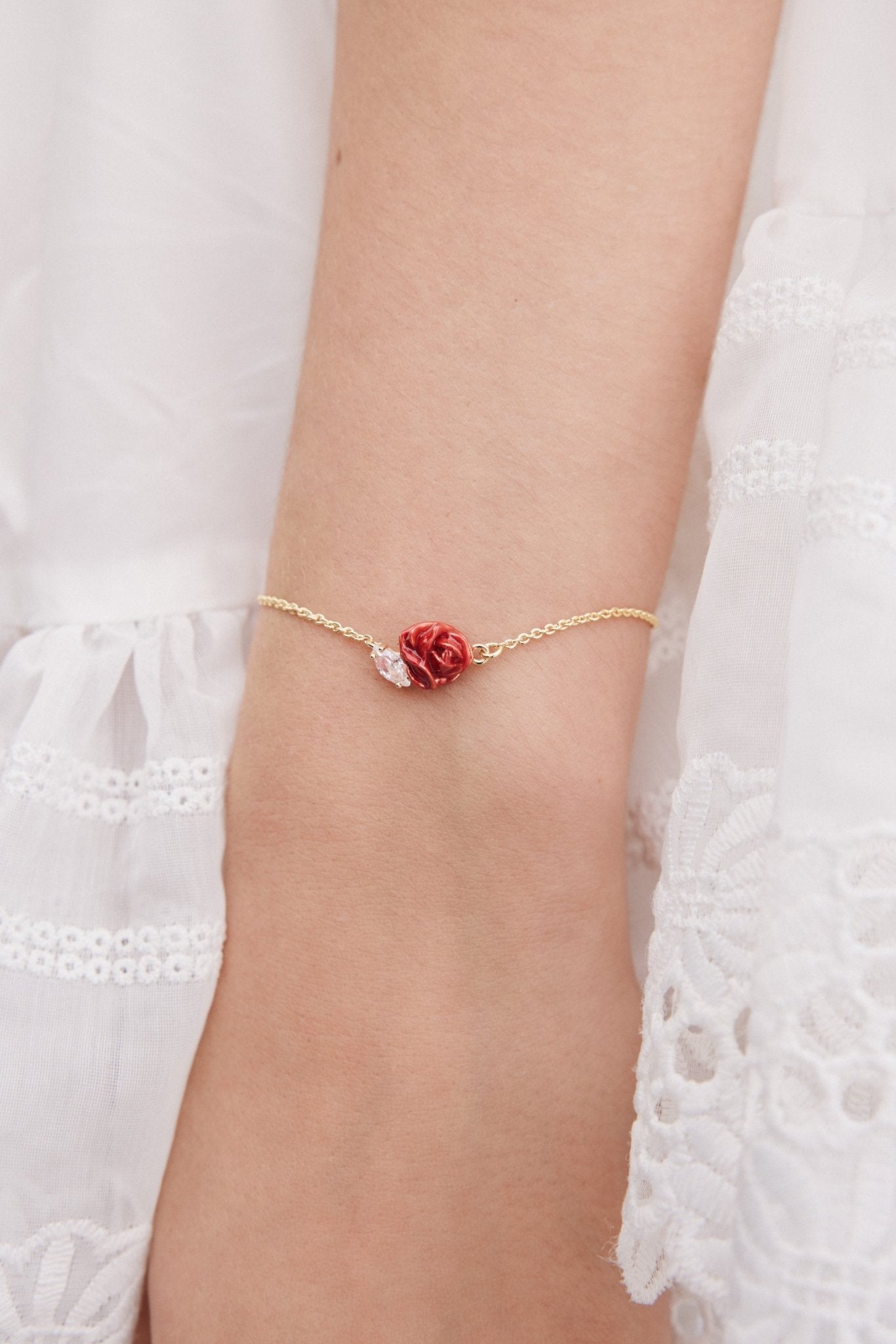 Red Rosebud And Cut Crystal Fine Bracelet | AXOP2011 - Les Nereides