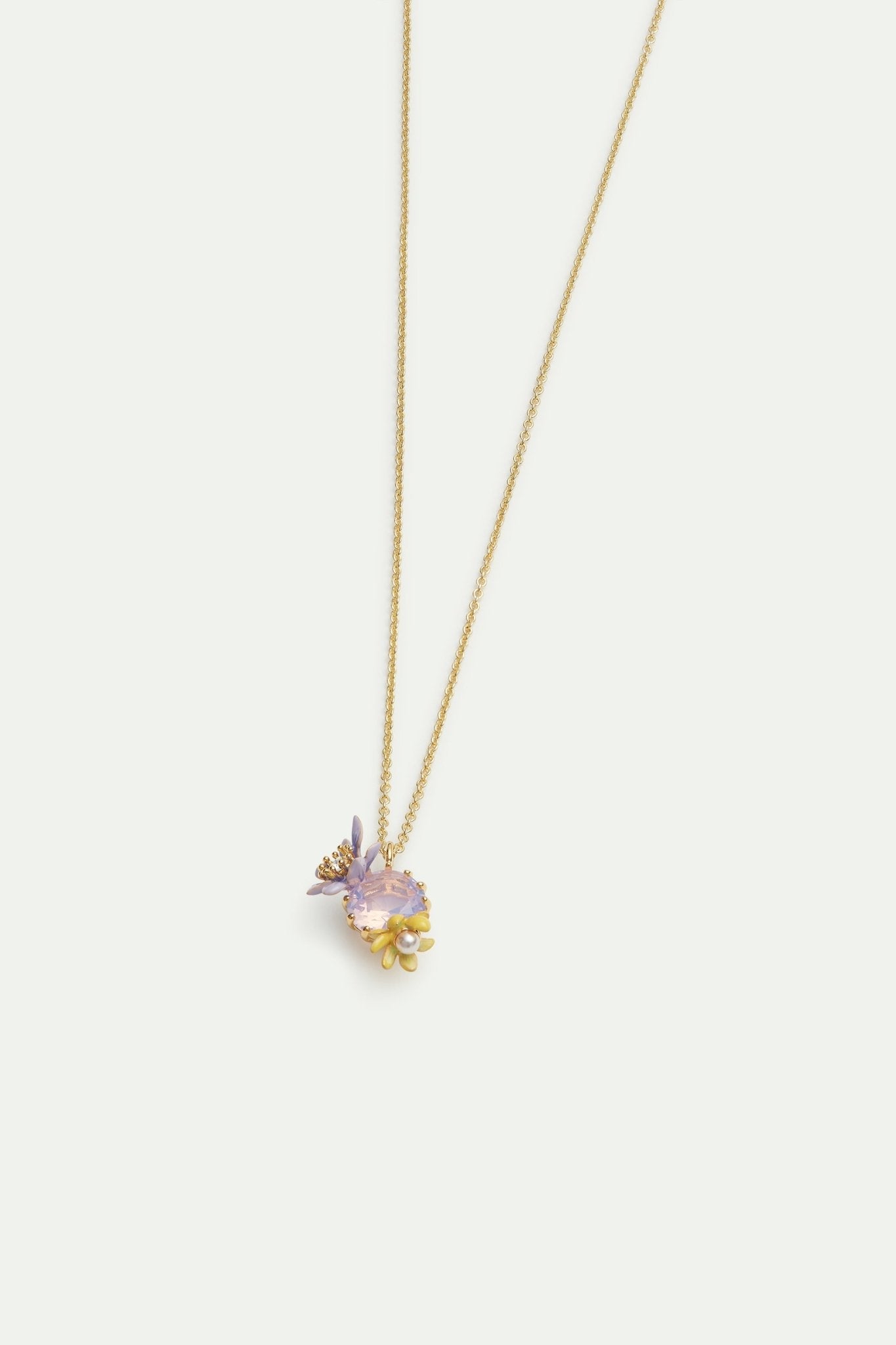 Round purple faceted glass stone and magnolia flower pendant necklace | AVFA3031 - Les Nereides