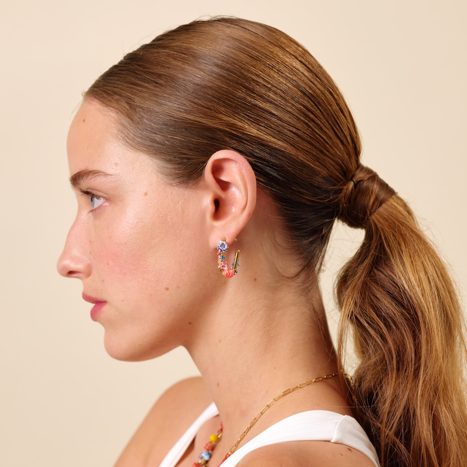 Seashell, Coral And Cut Crystal Stone Earrings | ATPR1021 - Les Nereides