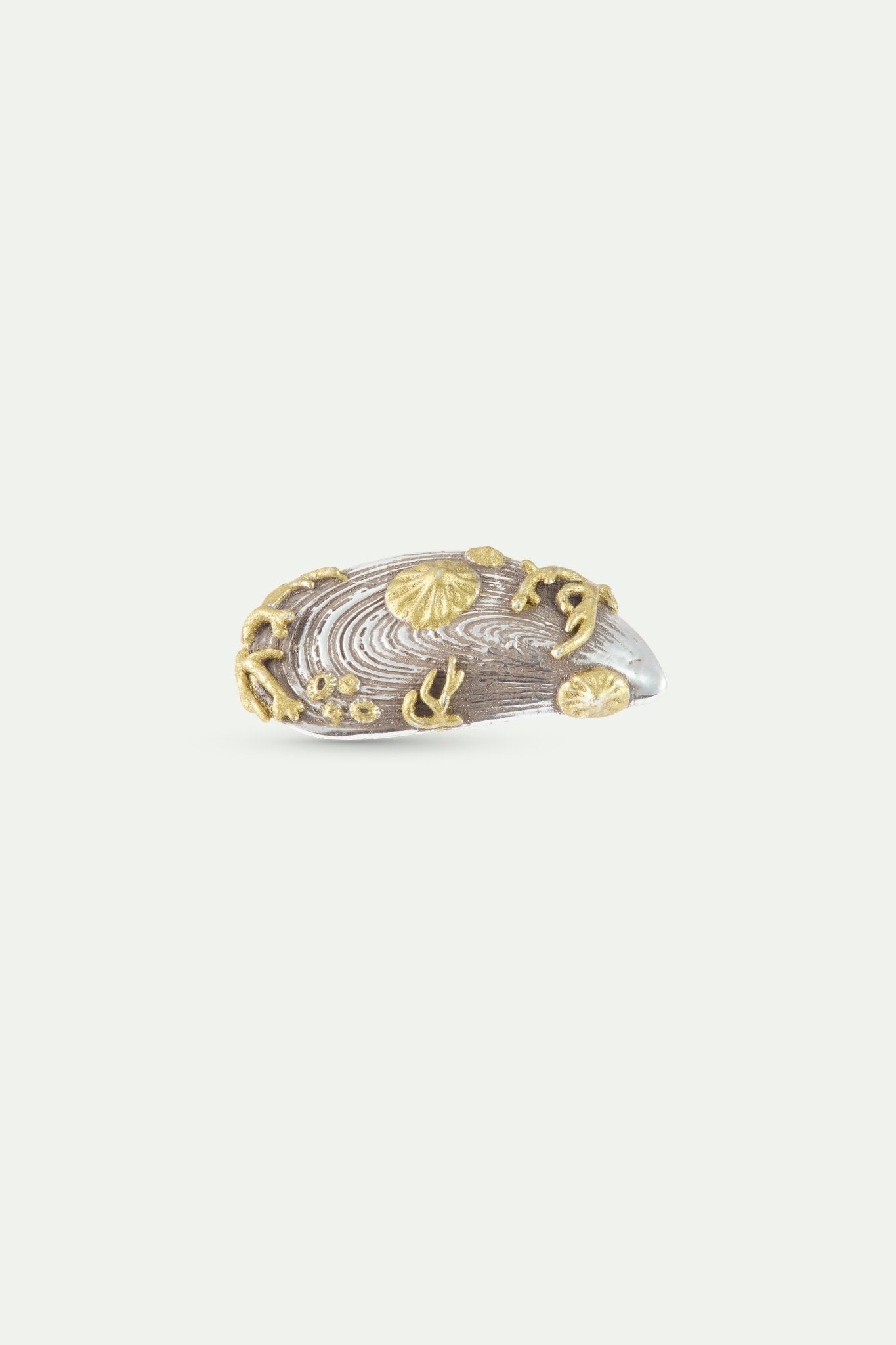 Silver And Gold Mussel Brooch | AXMO5021 - Les Nereides