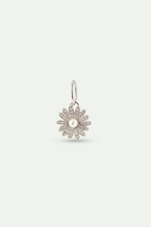 Silver Daisy Pendant, Innocence And Transformation | AXPE4101 - Les Nereides