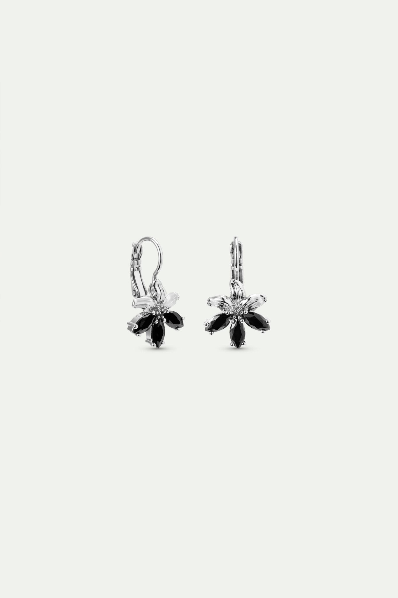 Silver Lily And Black Stone Post Earrings | AXNF1081 - Les Nereides