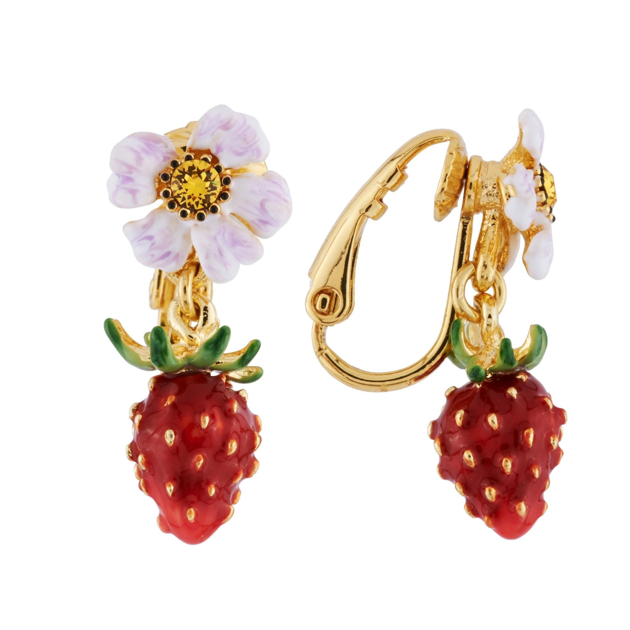 Small Strawberry And White Flower Earrings | AHPO1021 - Les Nereides