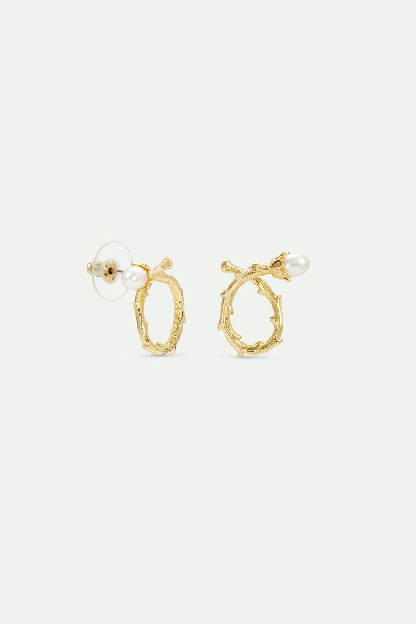 Twisted Post Golden Hoop Earrings | AVPE1021 - Les Nereides