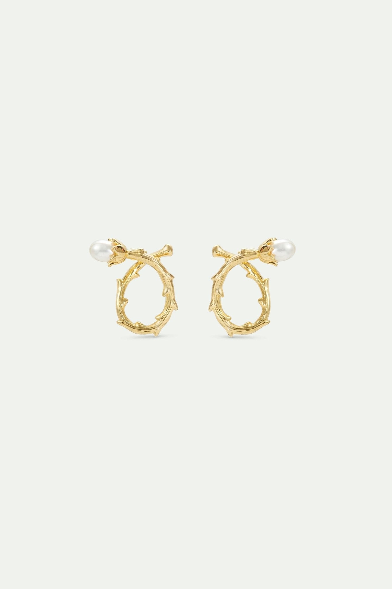 Twisted Post Golden Hoop Earrings | AVPE1021 - Les Nereides