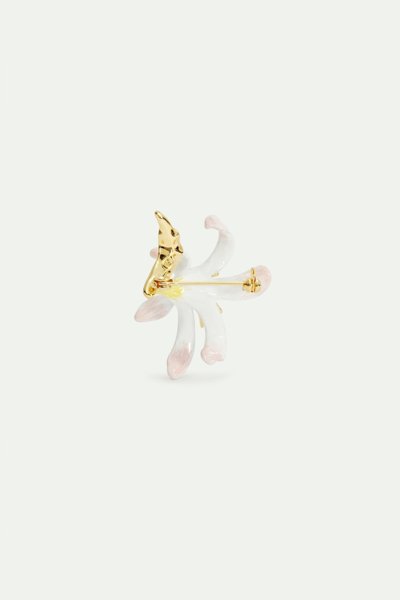 White lily flower and crystal brooch | AVOP5011 - Les Nereides