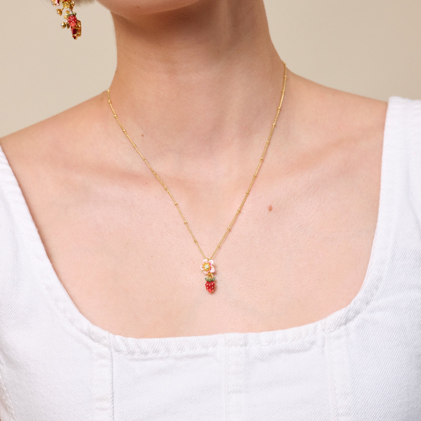 Wild Strawberry And Pink Flower Pendant Necklace | ATBG3031 - Les Nereides