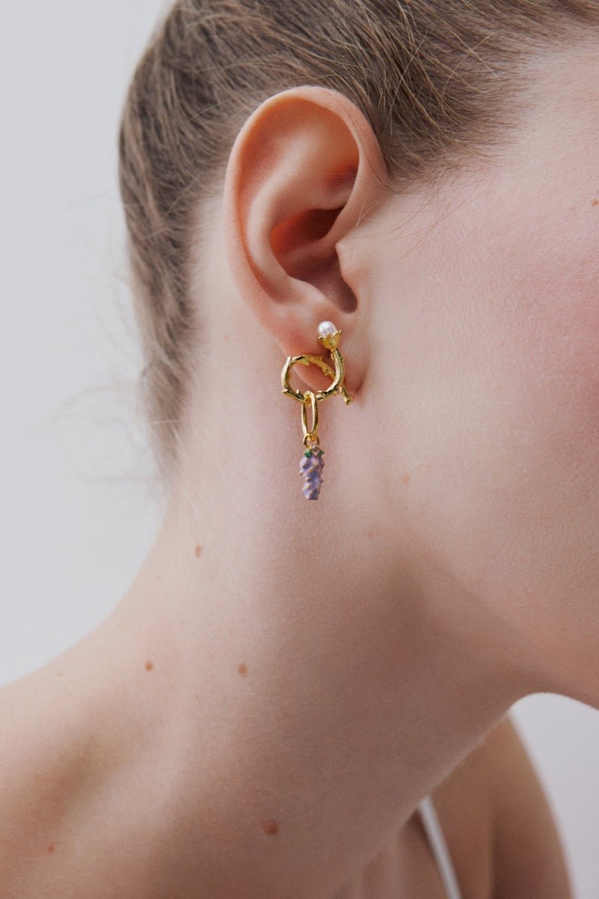 Wisteria Pendant, Longevity And Plentifulness | AWPE4081 - Les Nereides