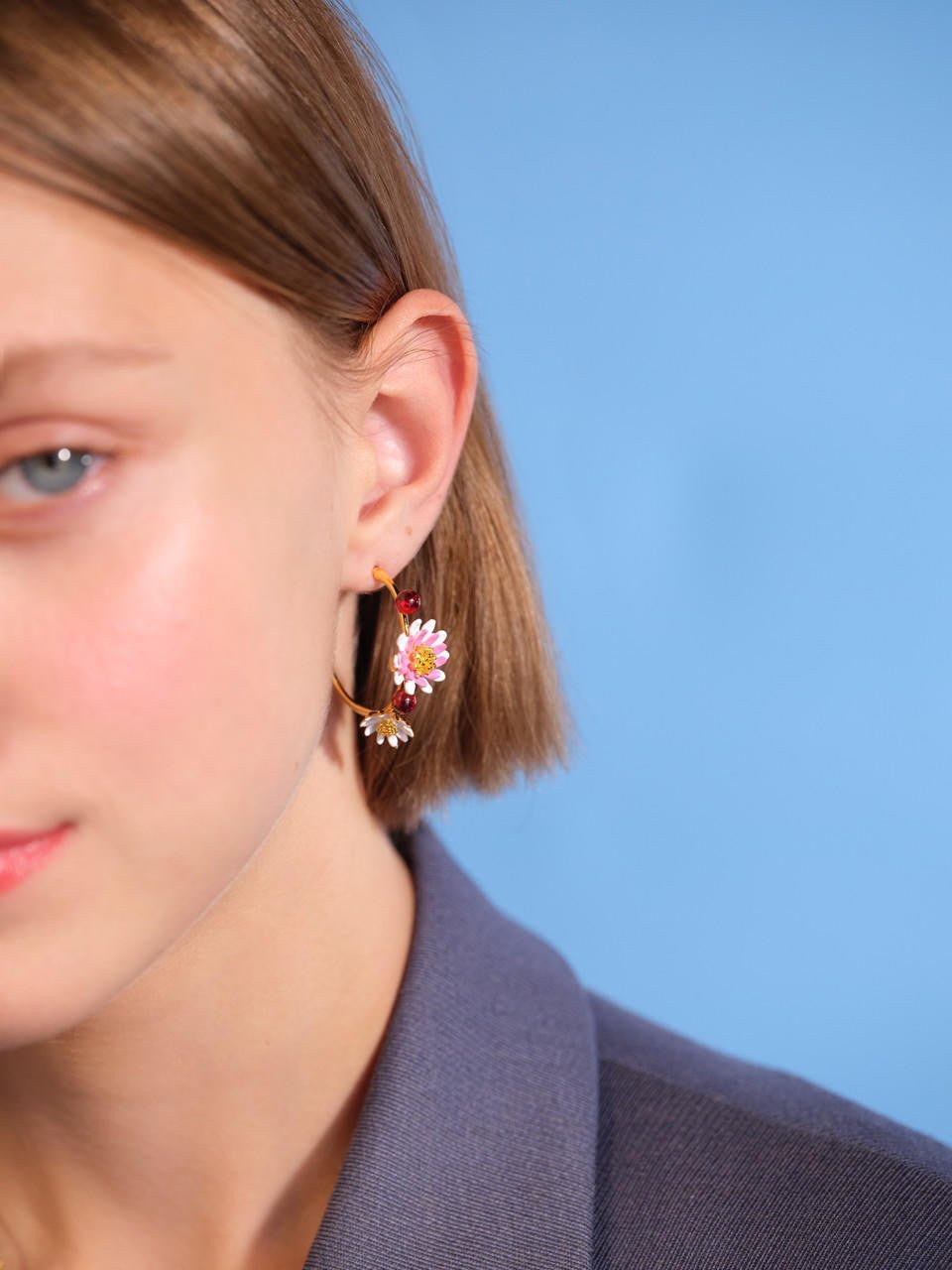 Anemone flowery hoop earrings | AQHC1031 - Les Nereides