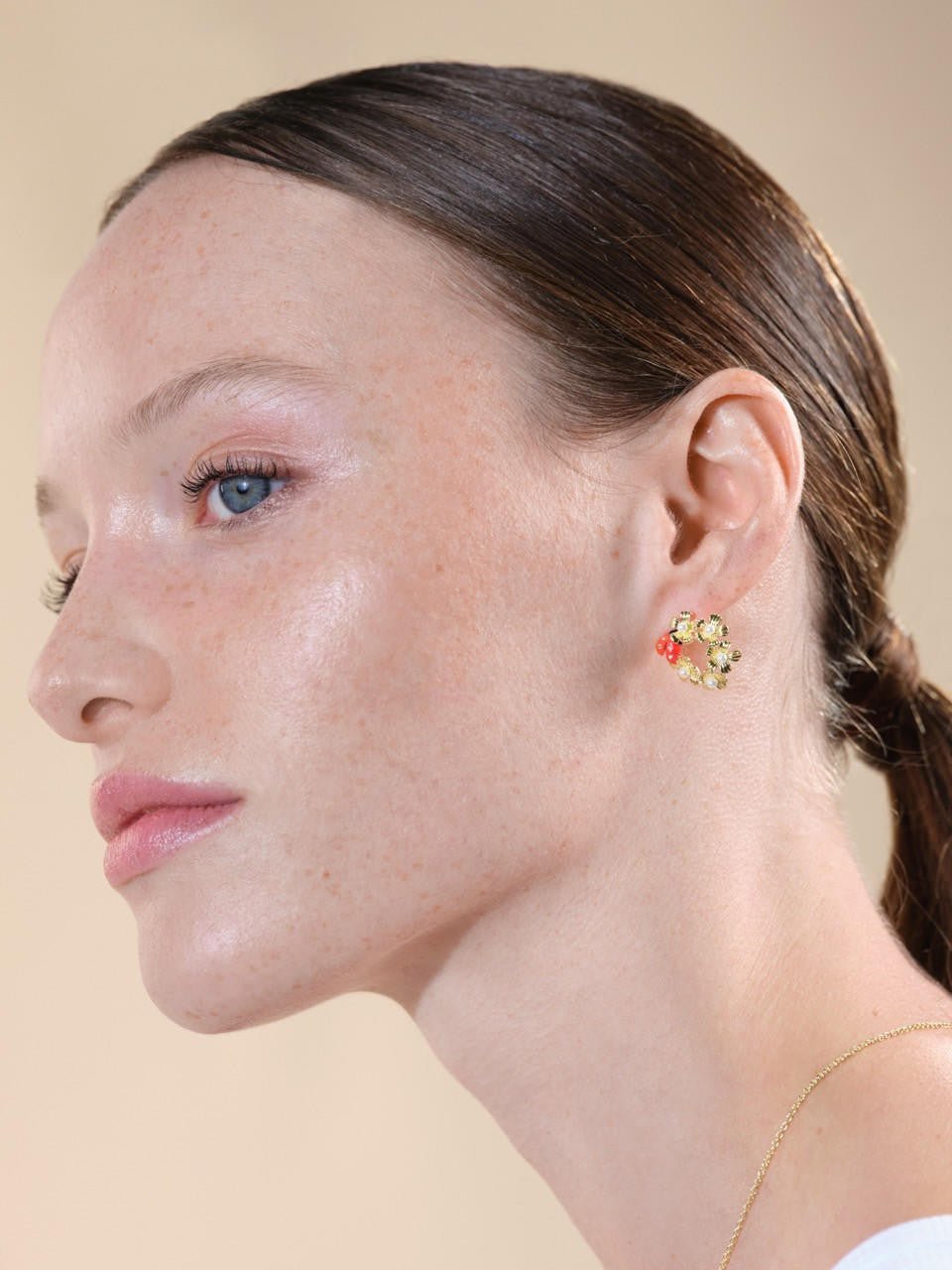Anemone Halo And Ladybird Asymmetrical Earrings | ARLP1021 - Les Nereides