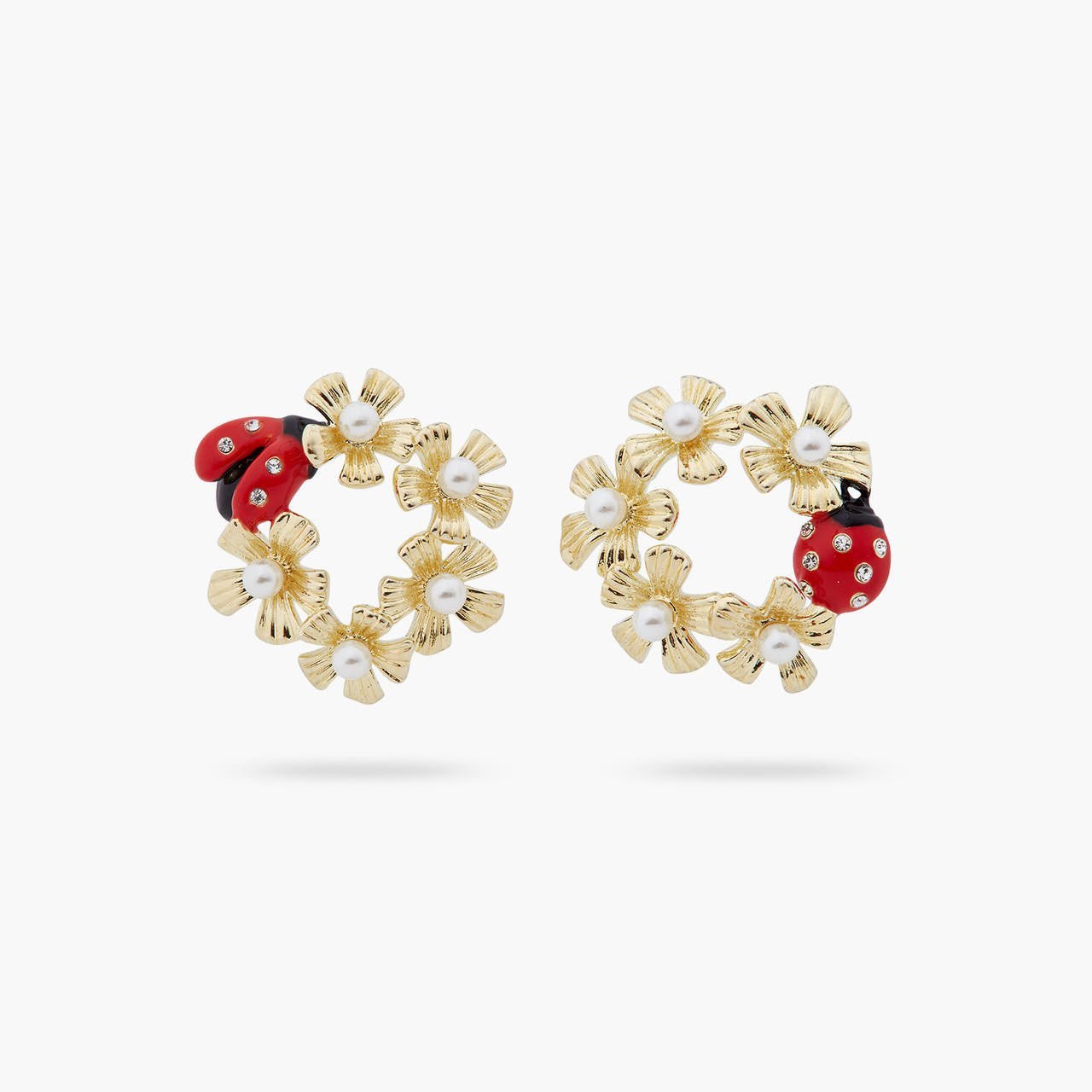 Anemone Halo And Ladybird Asymmetrical Earrings | ARLP1021 - Les Nereides