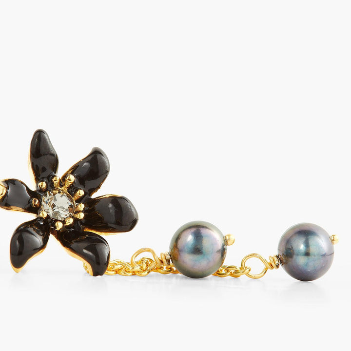 Black lily and cultured pearls earrings | AQFN1051 - Les Nereides