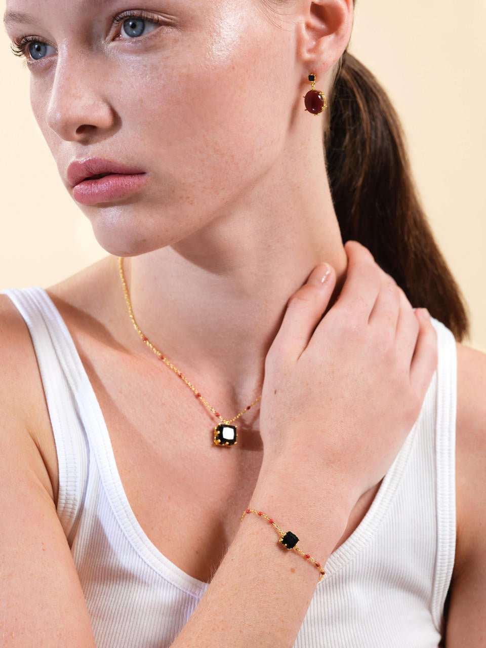 Black Square Stone Thin Bracelet | ARCL2011 - Les Nereides