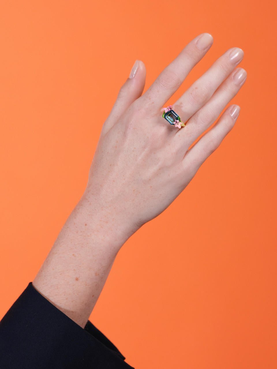 Dazzling Discretion Ring | ARED6051 - Les Nereides