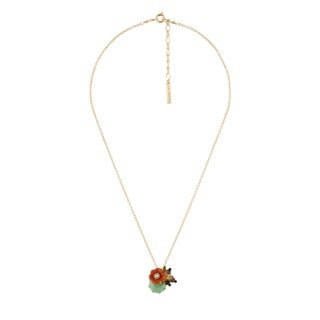 Eclatante Discrétion Japanese Quince With Green Stone Necklace | AEED3021 - Les Nereides