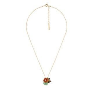 Eclatante Discrétion Japanese Quince With Green Stone Necklace | AEED3021 - Les Nereides