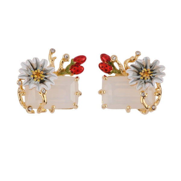 Eclatante Discrétion White Opal Stone W/Daisy & Coral Earrings | AFED1081 - Les Nereides