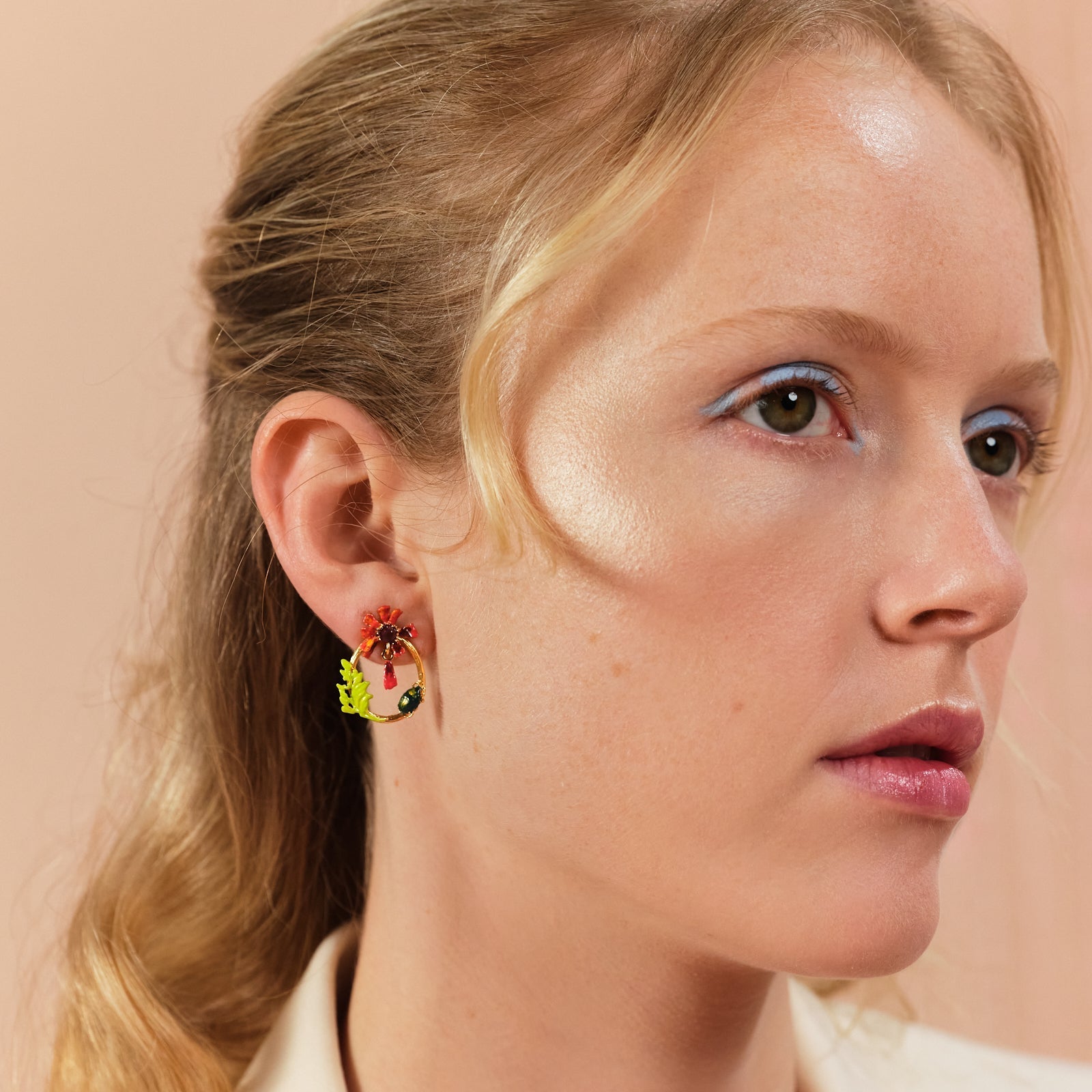 Ephemeral Flower And Scarab Beetle Hoop Earrings | ASTM1131 - Les Nereides