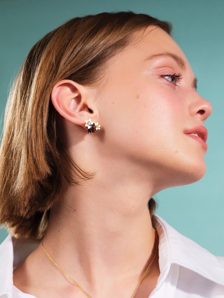 Faceted Crystal And Vanilla Flower Earrings | AQNC1021 - Les Nereides