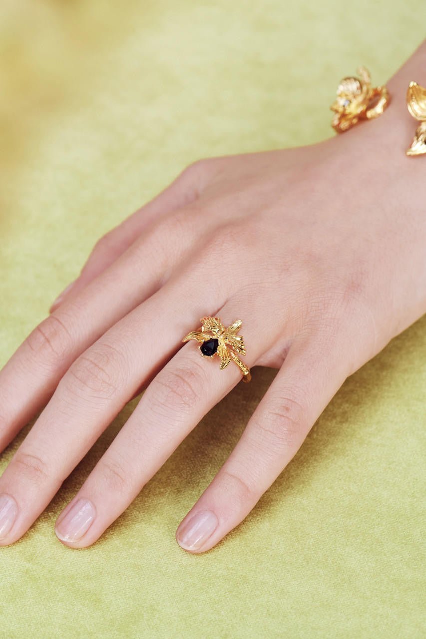Flamboyant Orchid And Faceted Crystal Stone Adjustable Ring | AOOC6051 - Les Nereides