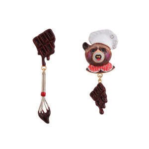 Gentiment Joyeux Odile Theé She-Bear Pastry Chef Indulging Herself With Chocolate Earrings | ACGJ1011 - Les Nereides