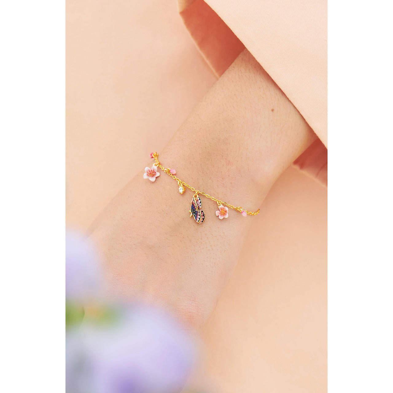 Japanese White Cherry Blossom And Petals Thin Bracelet | ANHA2101 - Les Nereides