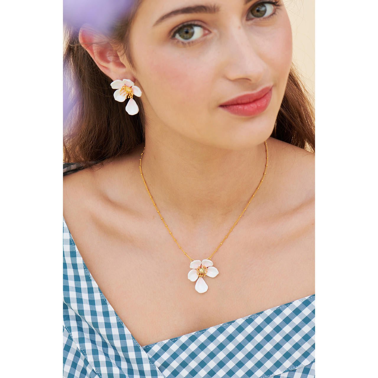 Japanese White Cherry Blossom Pendant Necklace | ANHA3091 - Les Nereides