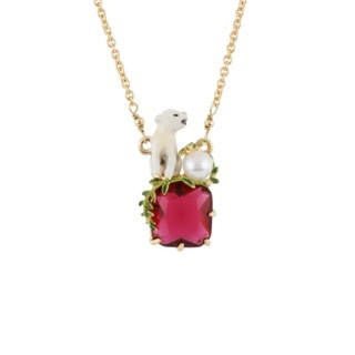 Obscurité Ostentatoire Pearl, Red Crystal Stone & Wolf Necklace | AEOO3021 - Les Nereides