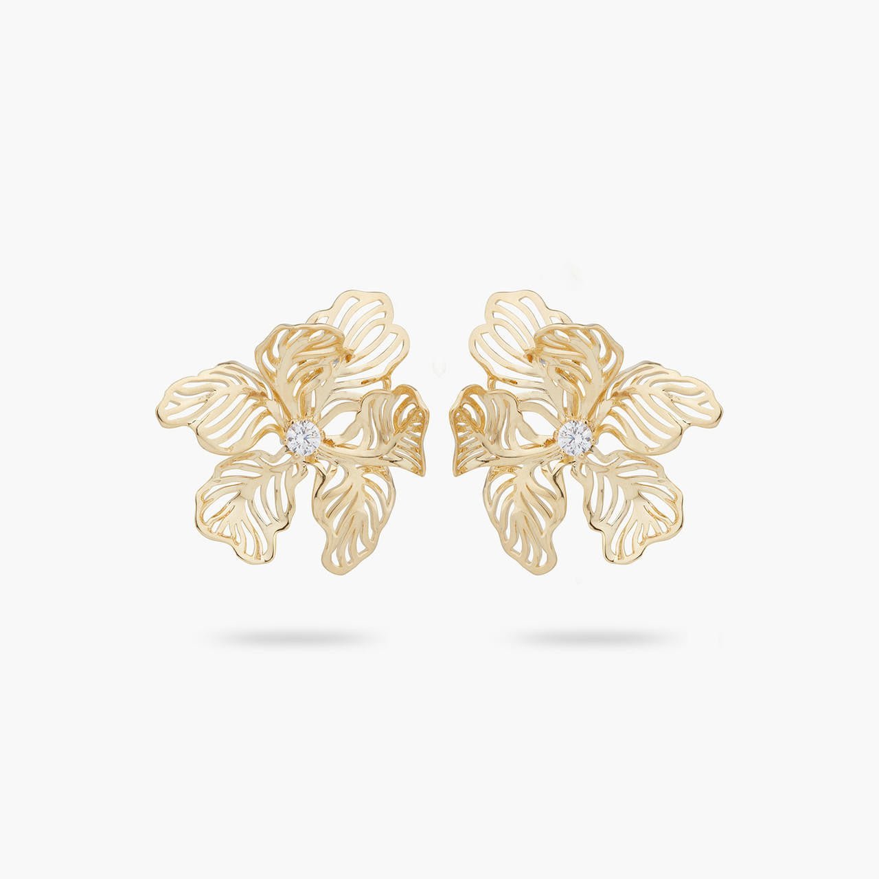Openwork Petal Iris Earrings | ARNF1041 - Les Nereides