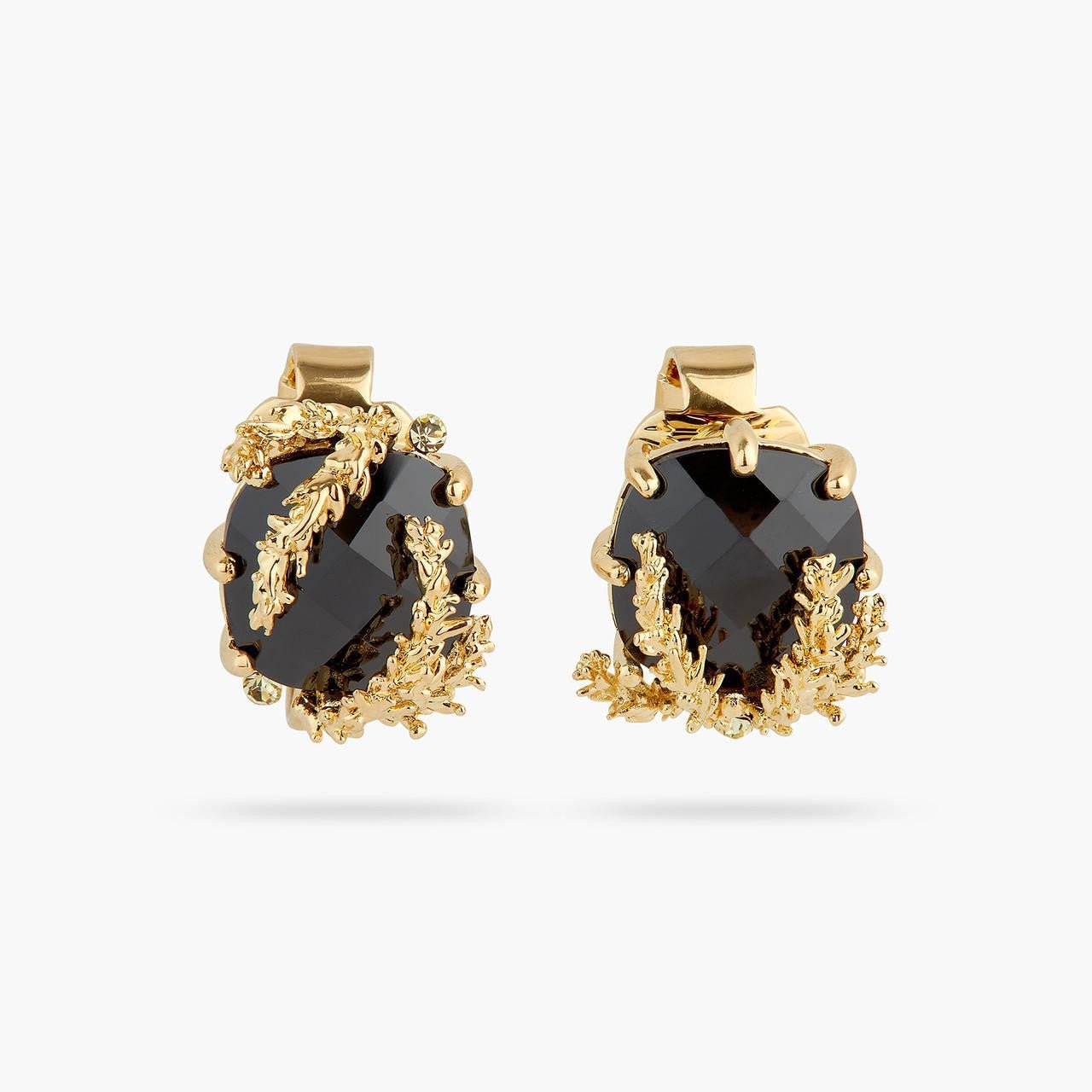 Patchouli Flower And Black Faceted Crystal Earrings | AQNC1051 - Les Nereides
