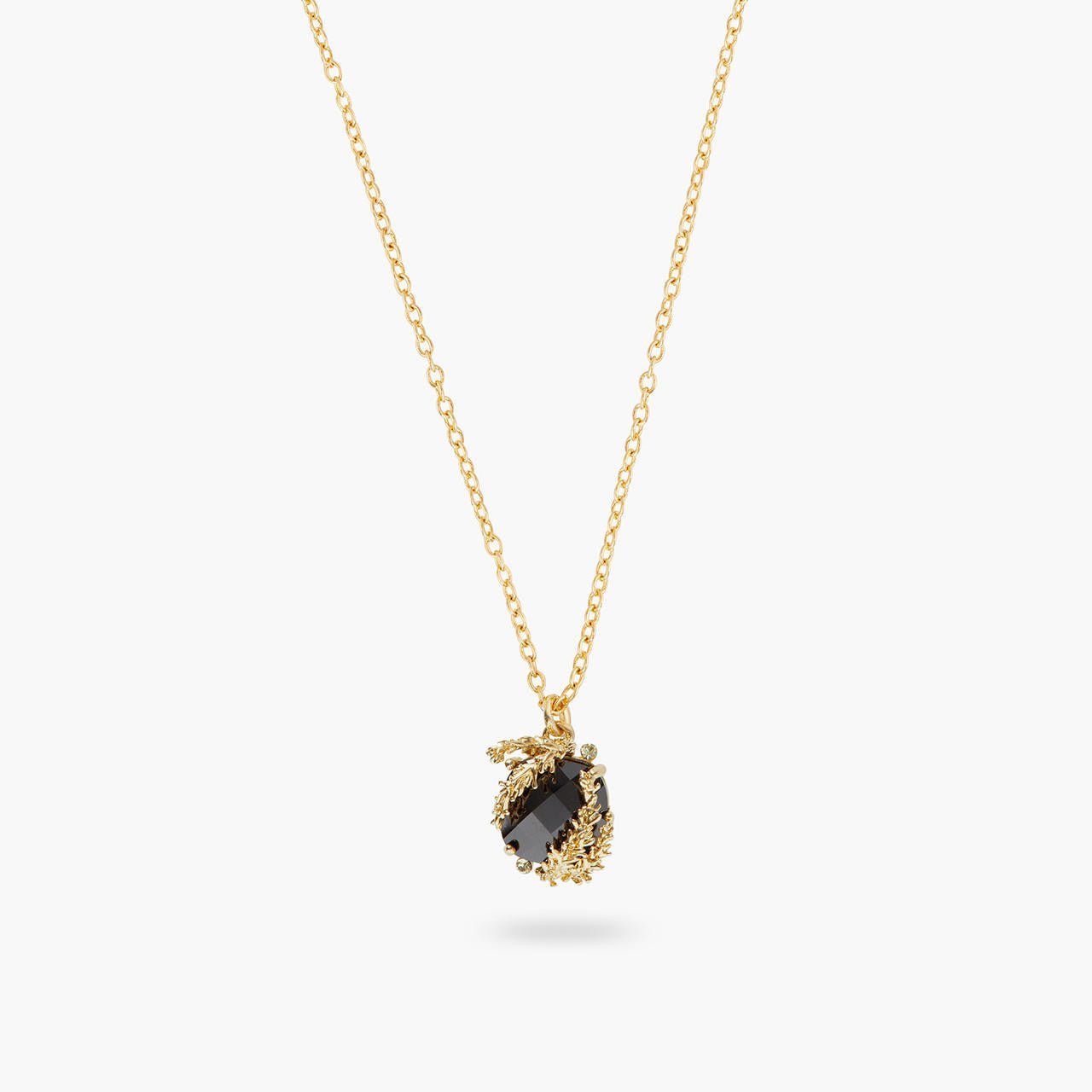 Patchouli Flower And Black Faceted Crystal Pendant Necklace | AQNC3051 - Les Nereides