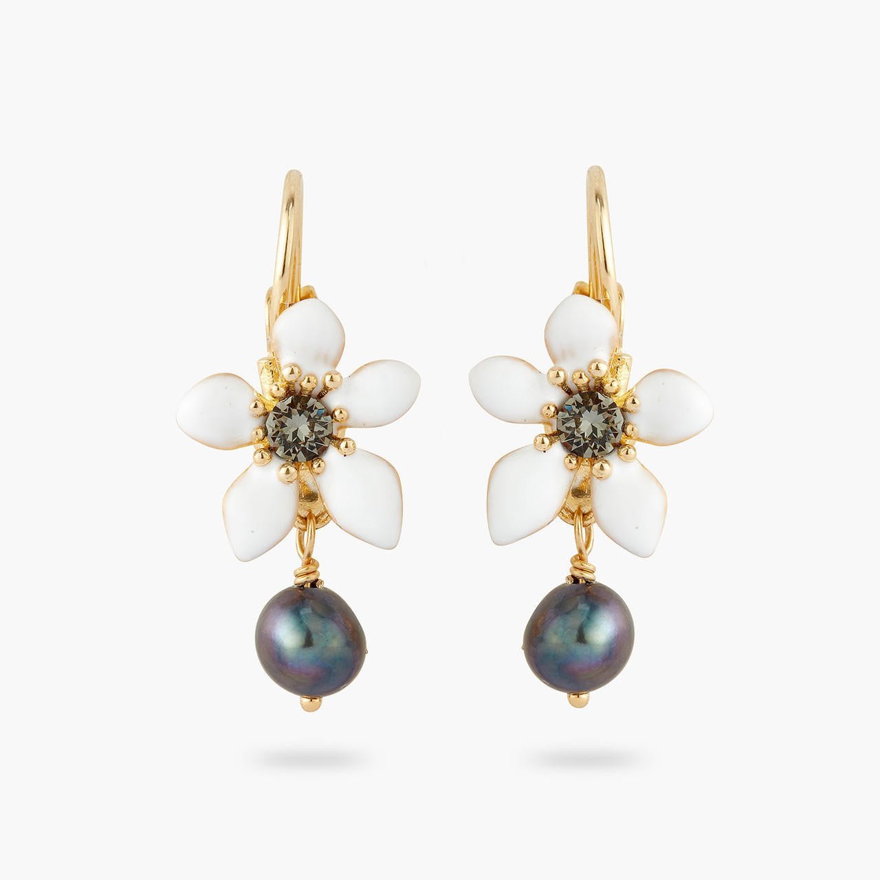 Ranunculus and cultured pearls earrings | AQFN1071 - Les Nereides