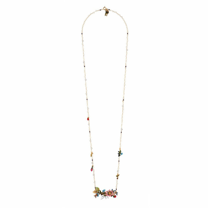 Rose D'Orient Pale Pink Flower With Berries, Gypsophila & Bee Necklace | AFOR3091 - Les Nereides