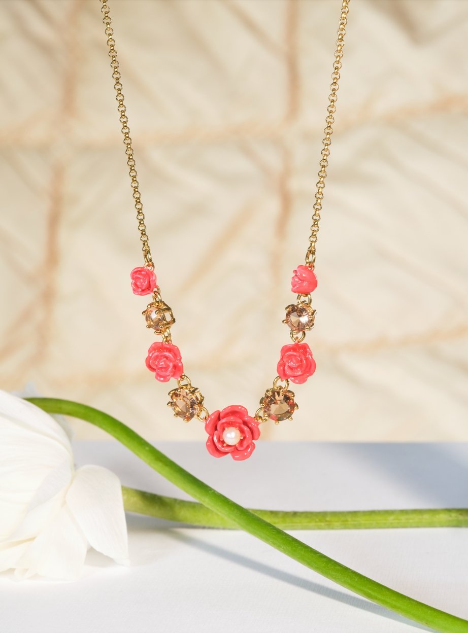 Roses, cultured pearl and stone statement necklace | ASAR3061 - Les Nereides